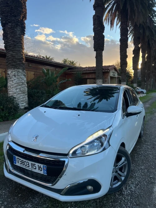 Peugeot 208 2015 GTi Facelift