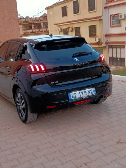 Peugeot 208 2022 Allure