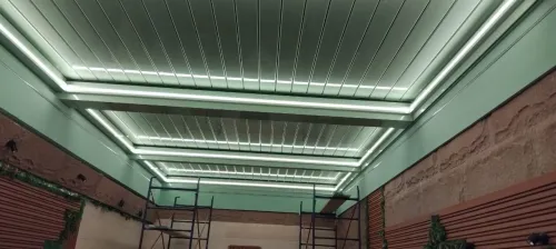 Pergola en lames aluminium 