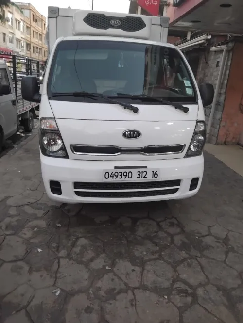 Kia K2700 frigo 2012