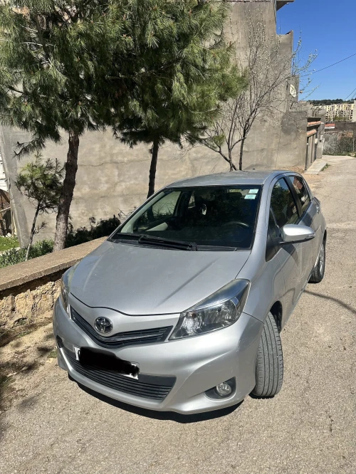 Toyota Yaris 2012 