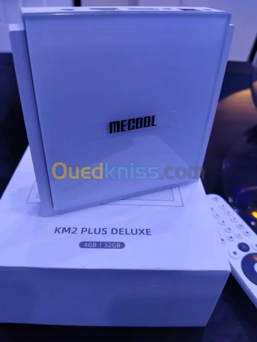  Mecool km2 deluxe très bon état 6 mois King 365 7mois lynx 3 mois TOD 