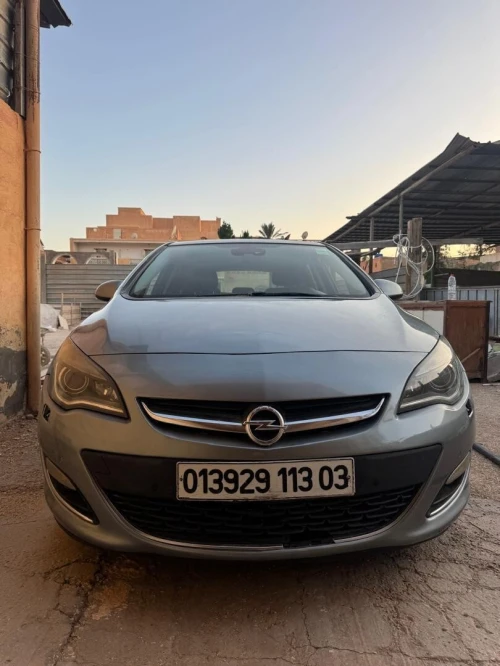 Opel Astra 2013 