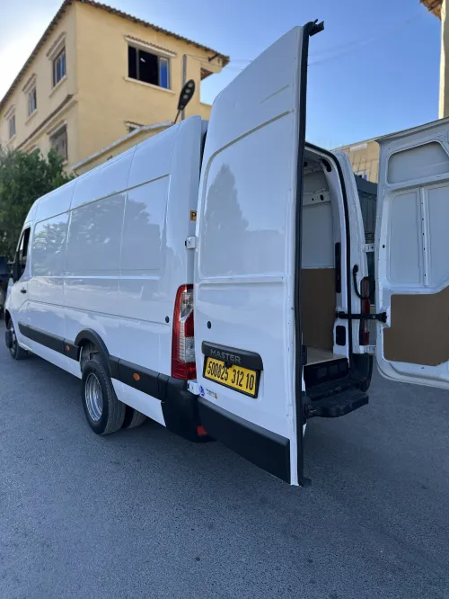 Renault Master 2012