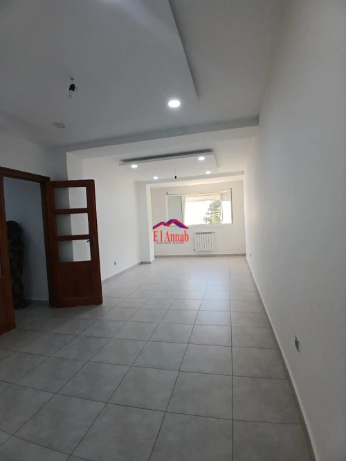 Location Appartement F4 Annaba Annaba