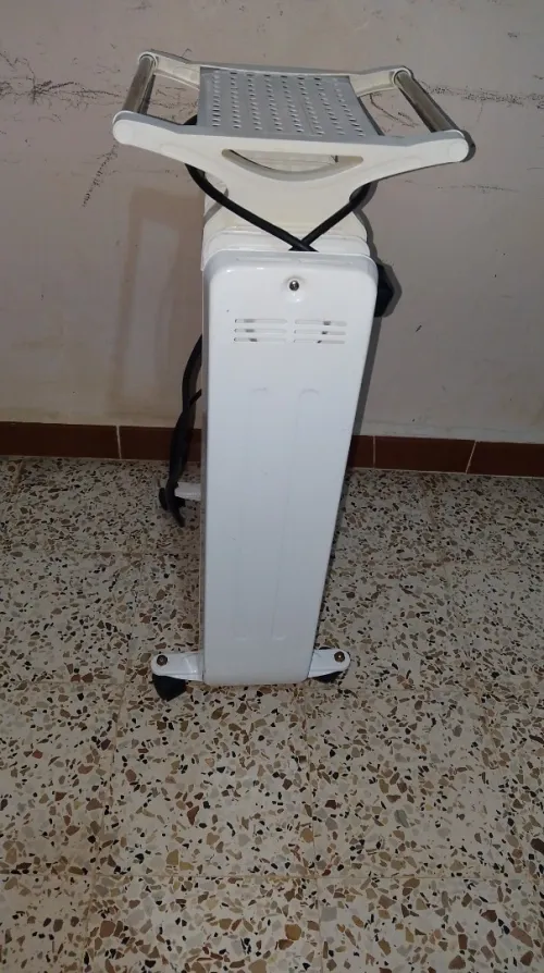 مدفأة كهربائية بالزيت  RADIATEUR ELECTRIQUE À BAIN D'HUILE