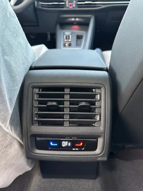 Volkswagen Golf 8 2025 R Black Edition 