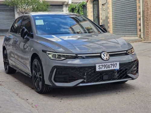 Volkswagen Golf 8 2025 R Black Edition 