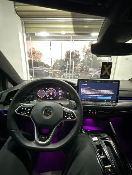 Volkswagen Golf 8.5 2025 R line