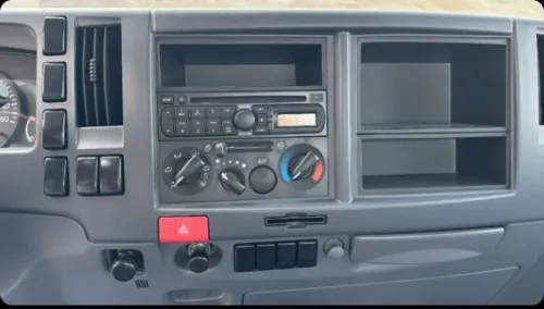 Isuzu Npr 2026