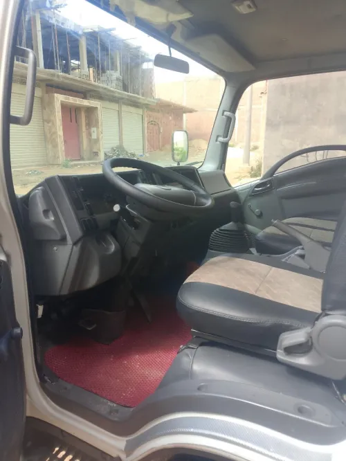 Isuzu Npr 2013