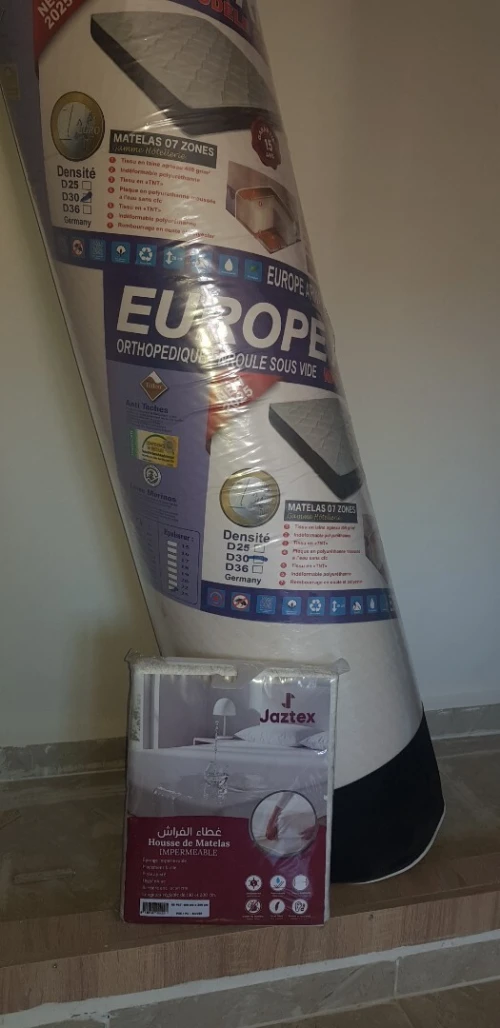 matelas original D30 comfortable 100% diamètre 180/190 épaisseur 25
