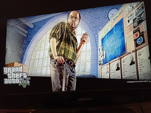 PlayStation 3 Slim 320GB Flaché للبيع أو التبديل بـبابي فوت في الشلف