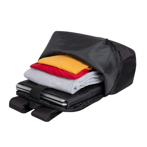 SAC A DOS RIVACASE 8068 15,6 NOIR + GOURDE DE SPORT