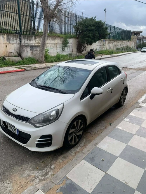 Kia Rio 5 portes 2015 Funny Facelift 