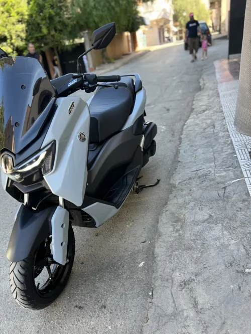 Yamaha Nmax 2025