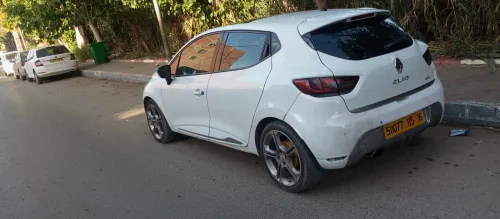 Renault Clio 4 2015 GT Line +