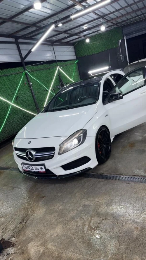 Mercedes A45 2016 