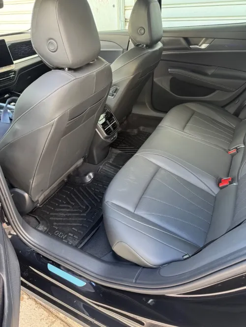 Volkswagen Passat 2025 Pro