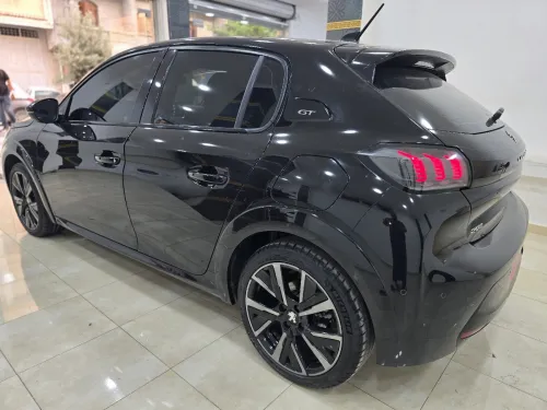 Peugeot 208 2025 GT