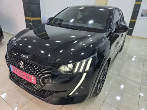 Peugeot 208 2025 GT