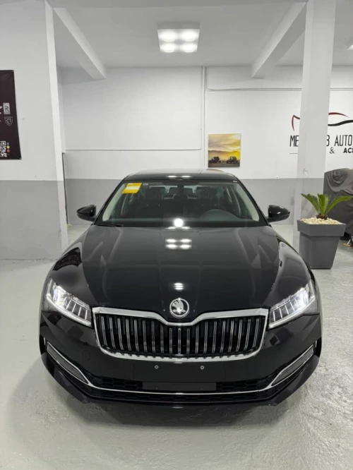 Skoda Superb 2026 Pro