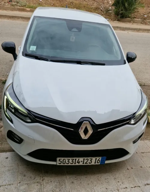 Renault Clio 5  2023 Authentic