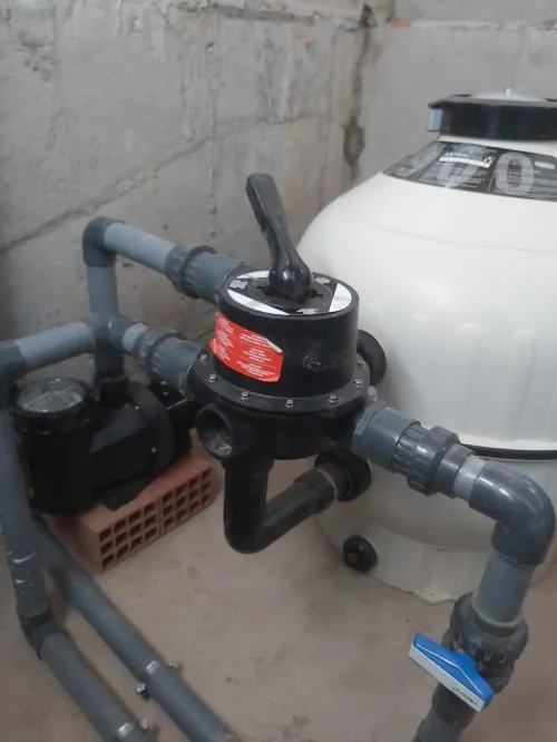 EQUIPEMENT DE PISCINE /SPA/ COMPETITION/ ET REALISATION /SERVICE