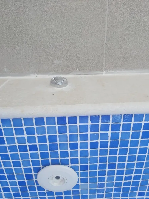 EQUIPEMENT DE PISCINE /SPA/ COMPETITION/ ET REALISATION /SERVICE