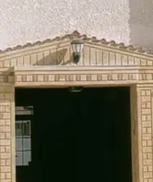 Décoration et aménagement en pierre ardoise et taillée & céramique