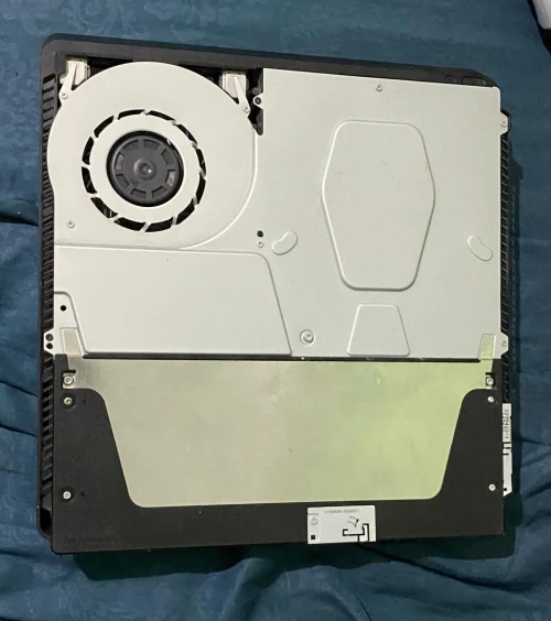 PS4 slim 1téra 