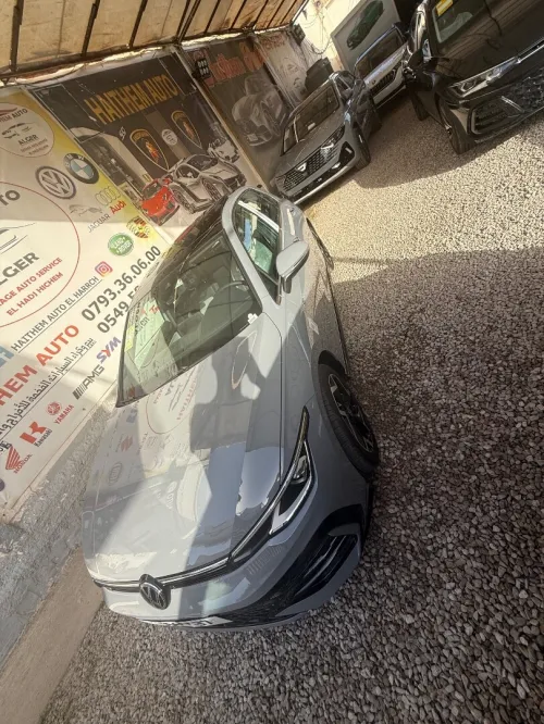Volkswagen Golf 8 2025 R Black Edition 
