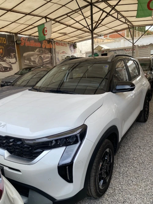 Kia Sonet  2025 Sonat luxury