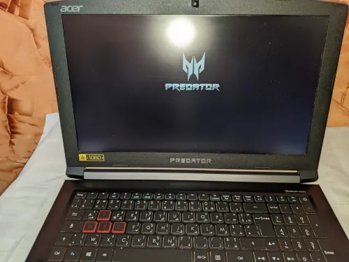 PREDATOR HELIOS 300