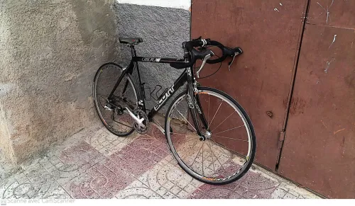 velo   marque  scott cr1 pro en carbone    scelle ism 