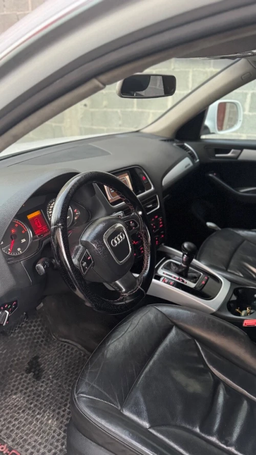 Audi Q5 2011 S Line Pack Tech
