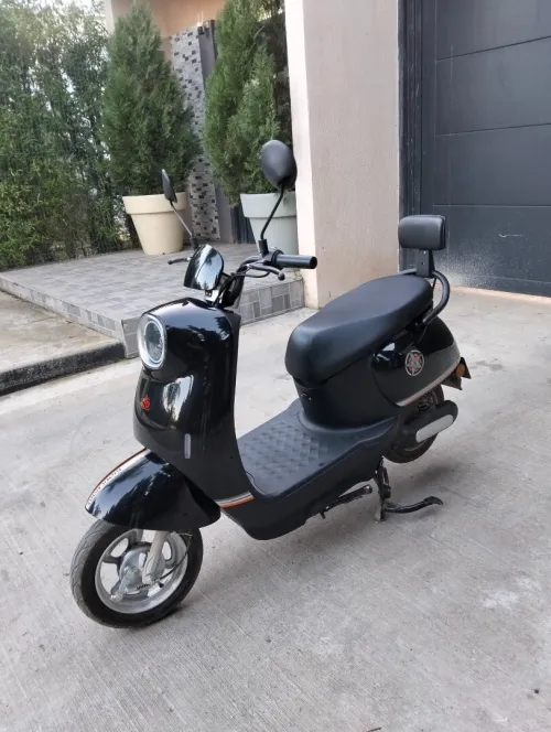 Dora coilla Moto électrique 2026