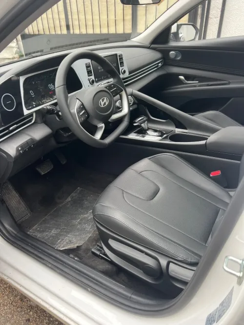Hyundai Elantra 2025 Glx