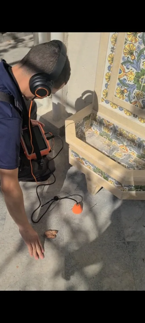 فني مختص في كشف تسربات المياه بدون تكسير الجزائر العاصمة و ضواحيها خدمة 24/7 détection fuite d'eau