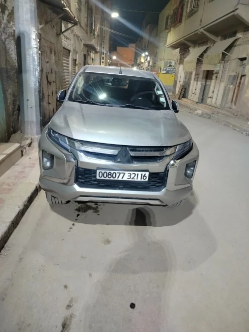 Mitsubishi L200 2021 Doube cabine Evolution