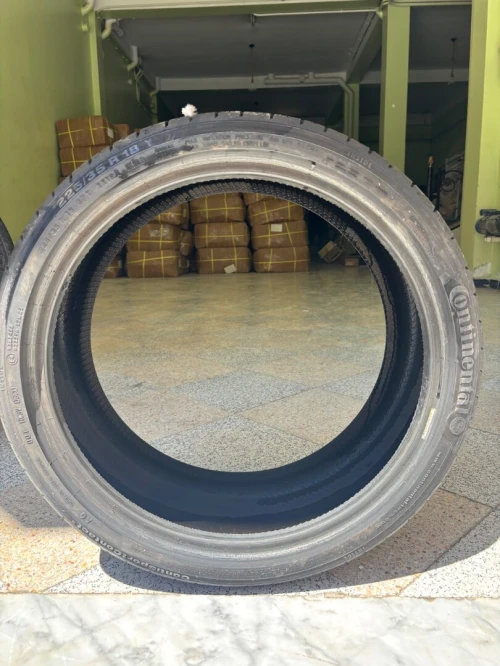 Pneu continental neuf par 18 (golf7)