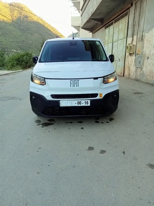 Fiat Doblo 2024 Italie
