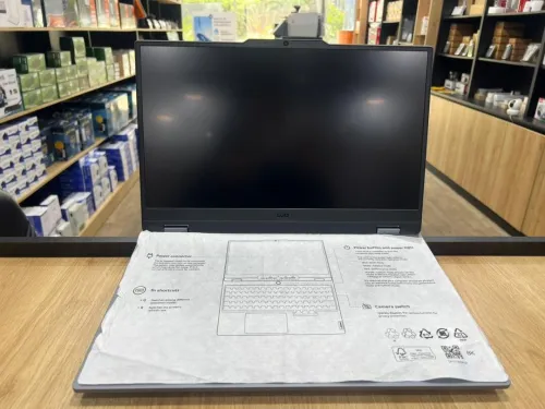 Lenovo LOQ 15IRX10 i7 13650HX  24GB RAM 1TB SSD RTX 5050  15.6