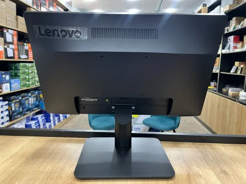  Lenovo Thinkcentre Neo 50t i3-12100 12GEN 8G RAM 256 SSD NVMe Ecran 18.5 Pouces