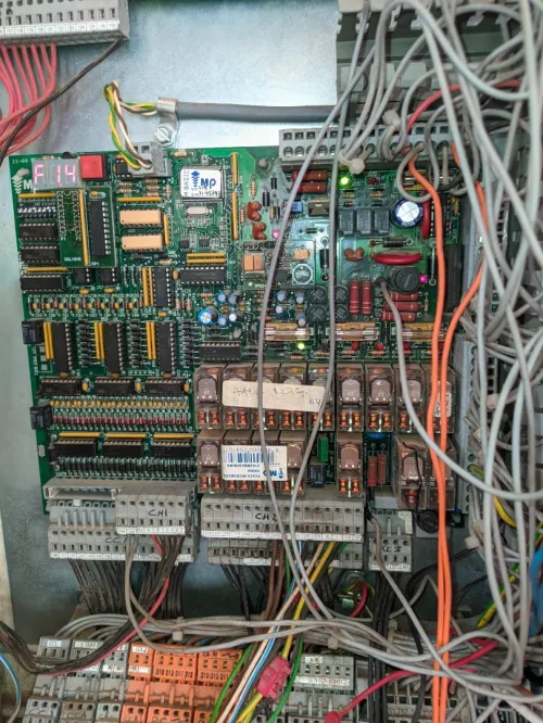 Technicien d'ascenseur marque mp oran