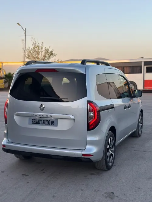 Renault Kangoo 2024 