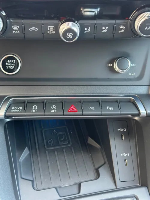 Audi Q3 2023 S line