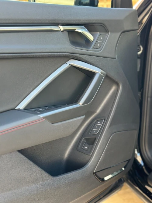 Audi Q3 2023 S line