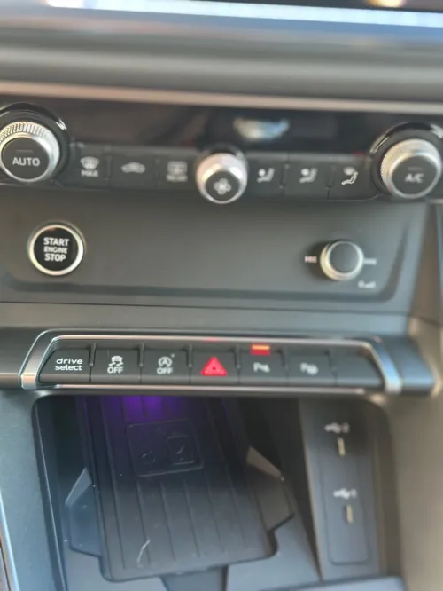 Audi Q3 2023 S line
