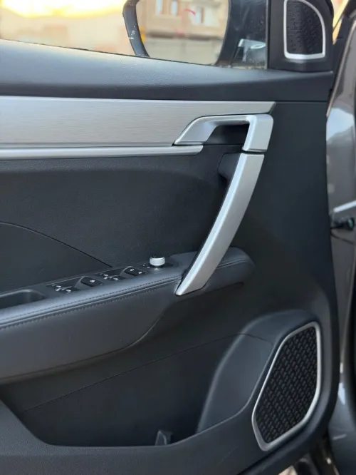 Geely Coolray 2026 